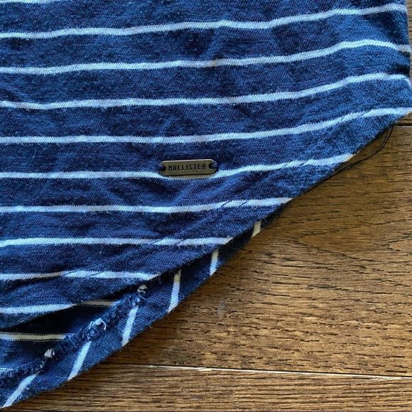 Hollister Shirt - Picture 5 of 8